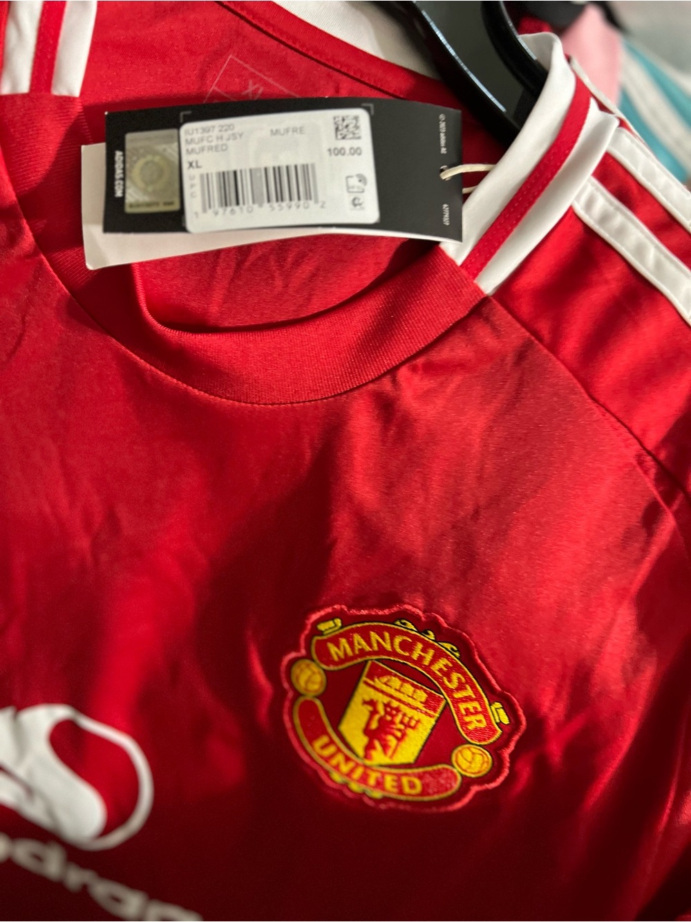 adidas Manchester United Red and White Home Jersey - Picture 8 of 11